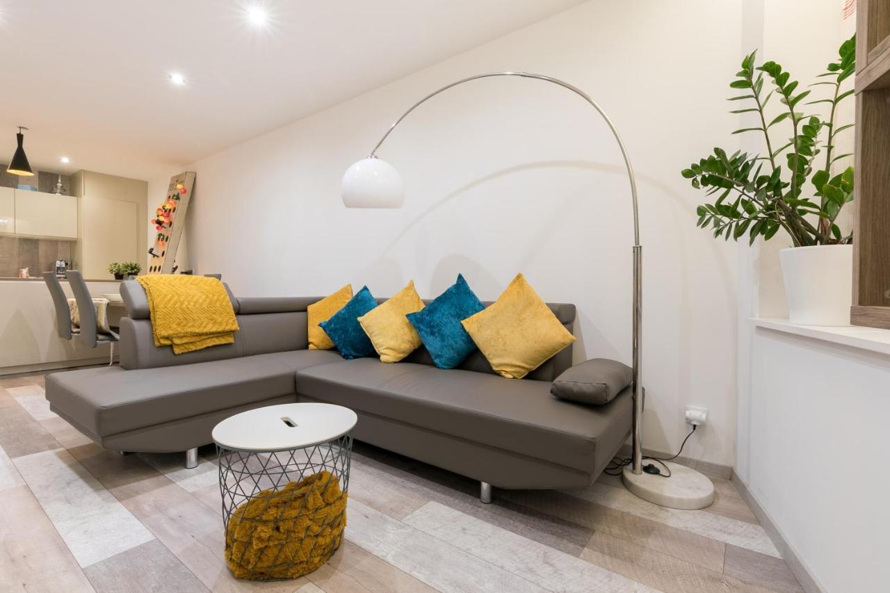 Apartamento Unsejourametz-Fr Meubles Ossons Du T2 Au T4 Avec Parking, Exterior foto